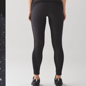 Lululemon sleet sprinters in black sz 6